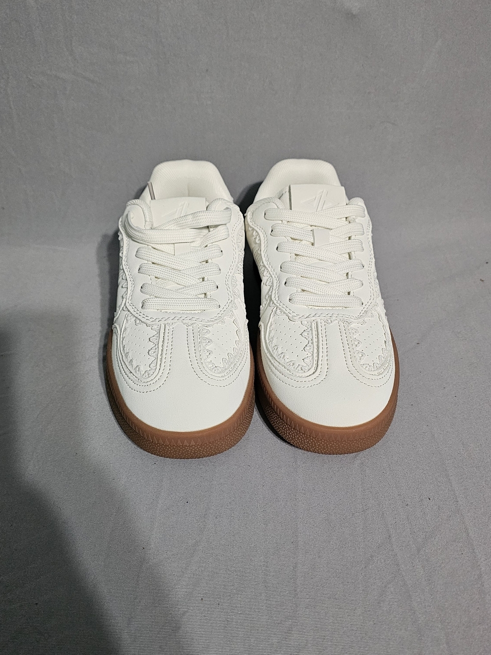 Women's White Sneakers with Brown Gum Sole - Classic Lace-Up Comfort